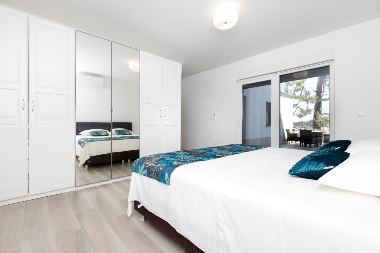 Apartments Olea Mali Lošinj Buitenkant foto